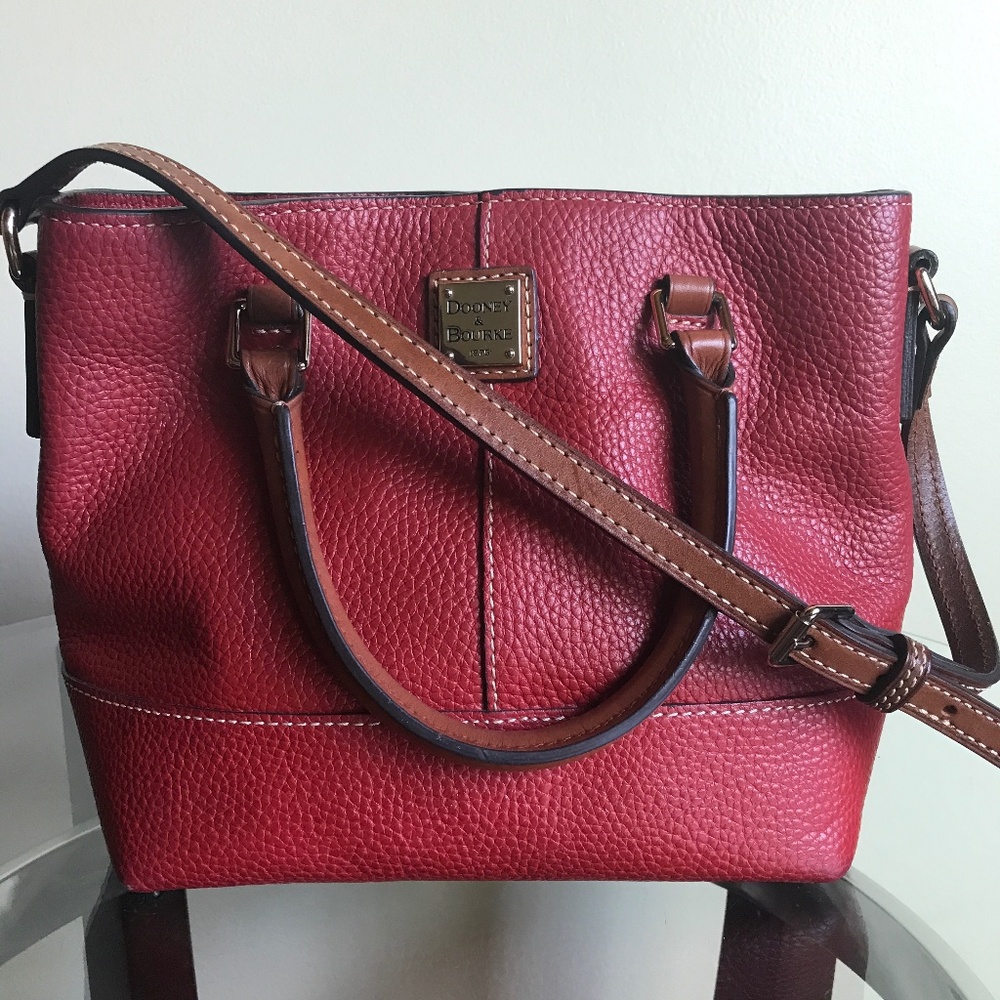 Dooney & Bourke Red and Brown Leather Shoulder Bag (J8500480)